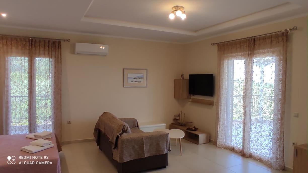 Kalliope Apartment Tsoukaladhes